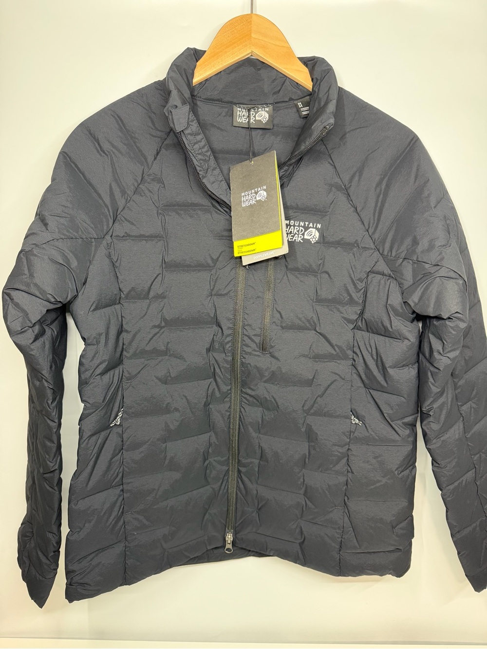 NWT Mountain Hardwear Womenâs StretchDown Jacket Black Medium